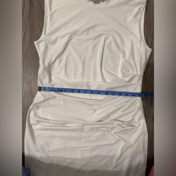 Elise Gug Elegant White Sleeveless Dress Size 40/L - Picture 6 of 10